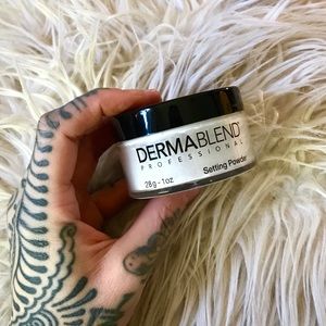 DERMABLEND Professional Setting Powder Translucent